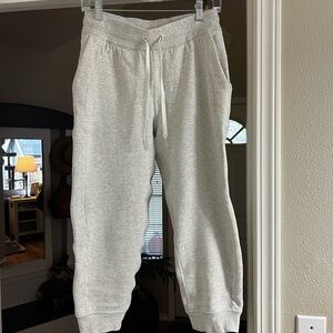 Lulu cropped joggers